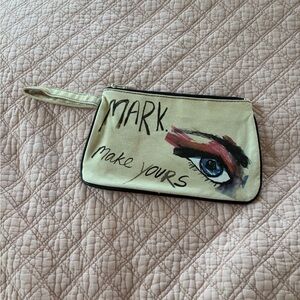 Avon Make Your Mark Makeup Bag